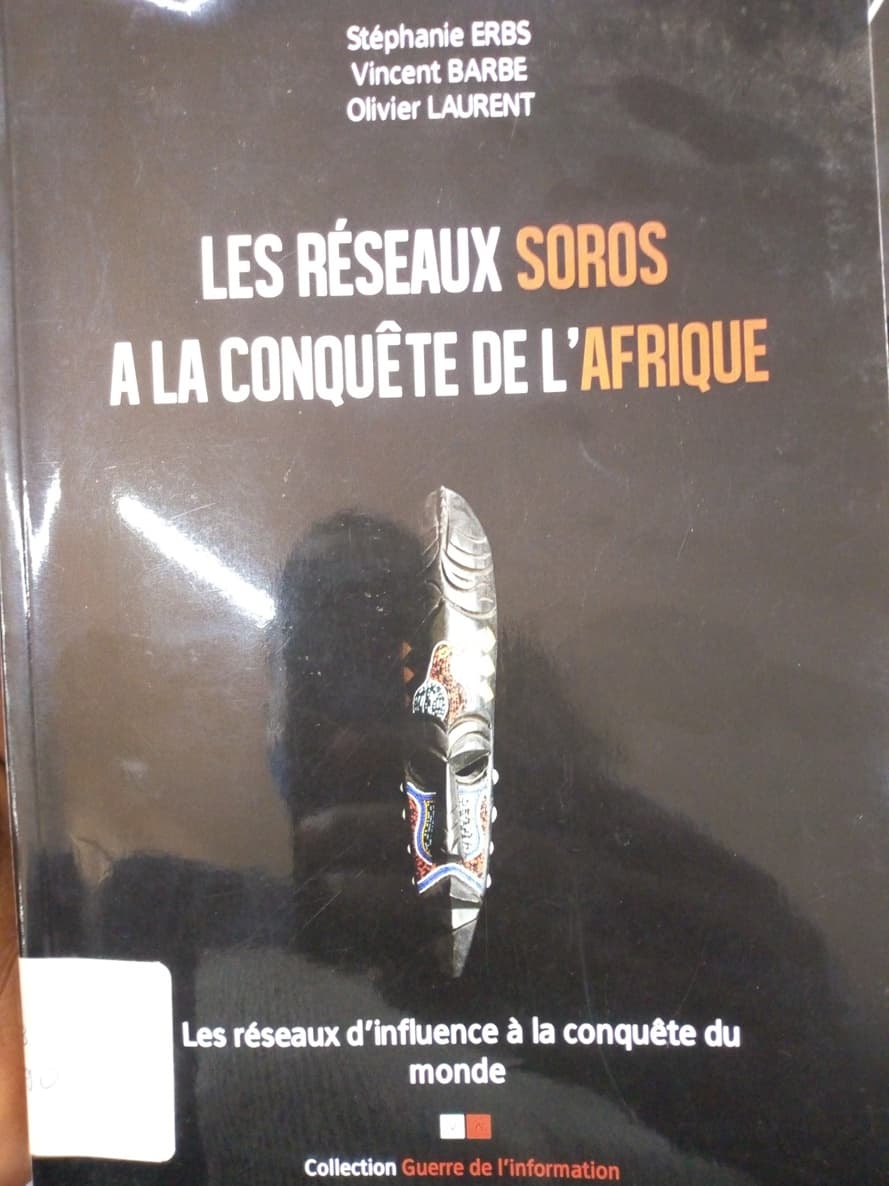 Couverture de « Unknown »