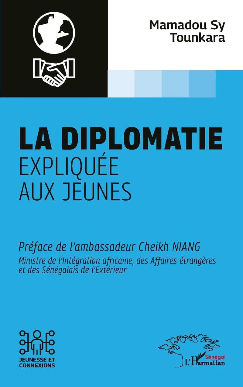 Couverture de « LA DIPLOMATIE EXPLIQUÉE AUX JEUNES »