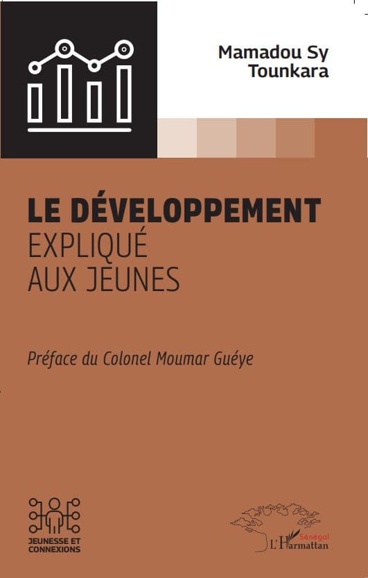Couverture de « LE DÉVELOPPEMENT expliqué aux jeunes »